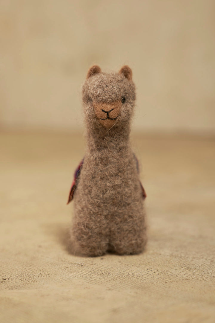 Medium Qoni Alpaca Toy