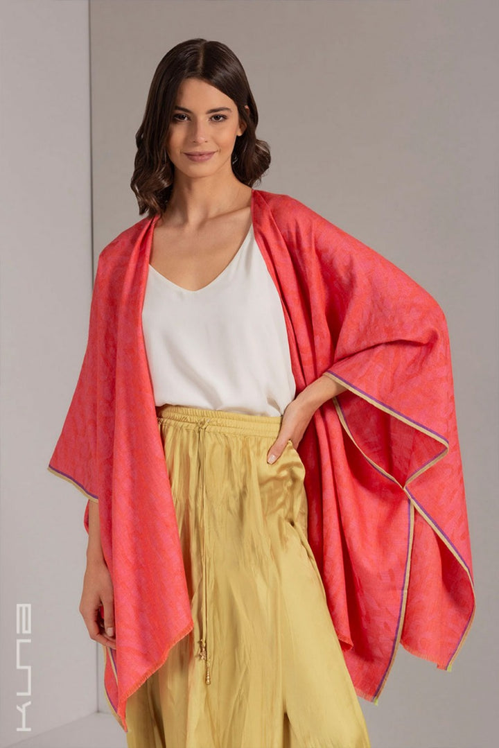 Umacollo Baby Alpaca & Silk Cape