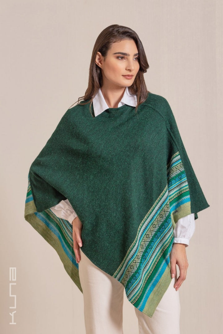 Vilcanota Poncho aus Babyalpaka