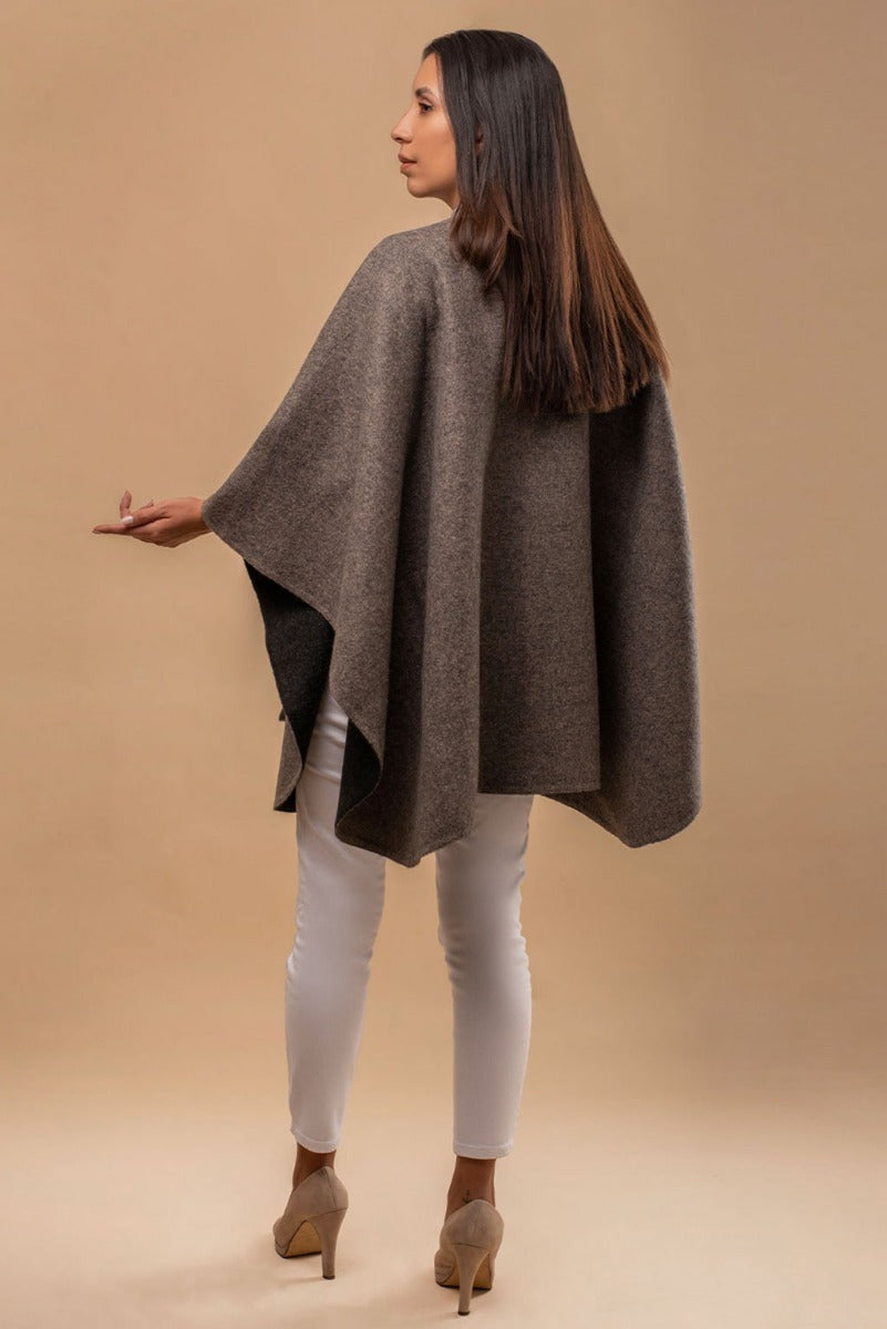 Lexi Wendbarer Cape aus Babyalpaka