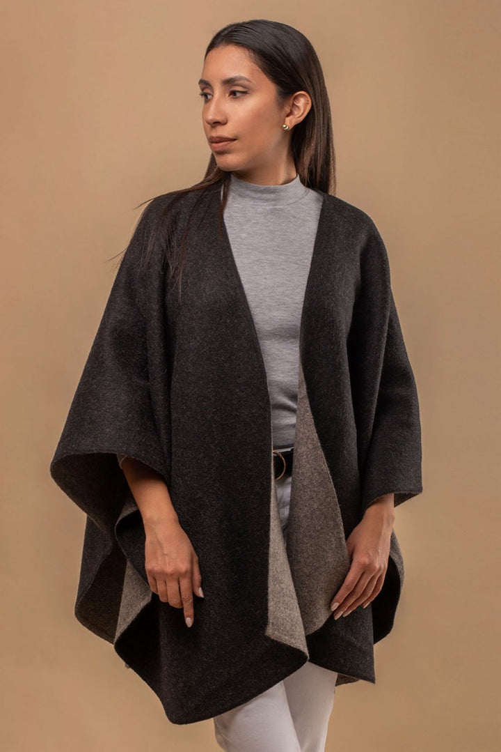 Lexi Wendbarer Cape aus Babyalpaka