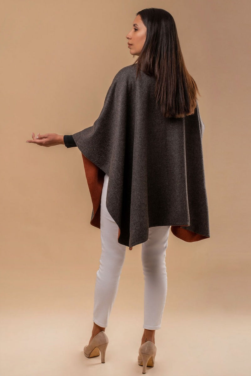 Lexi Wendbarer Cape aus Babyalpaka