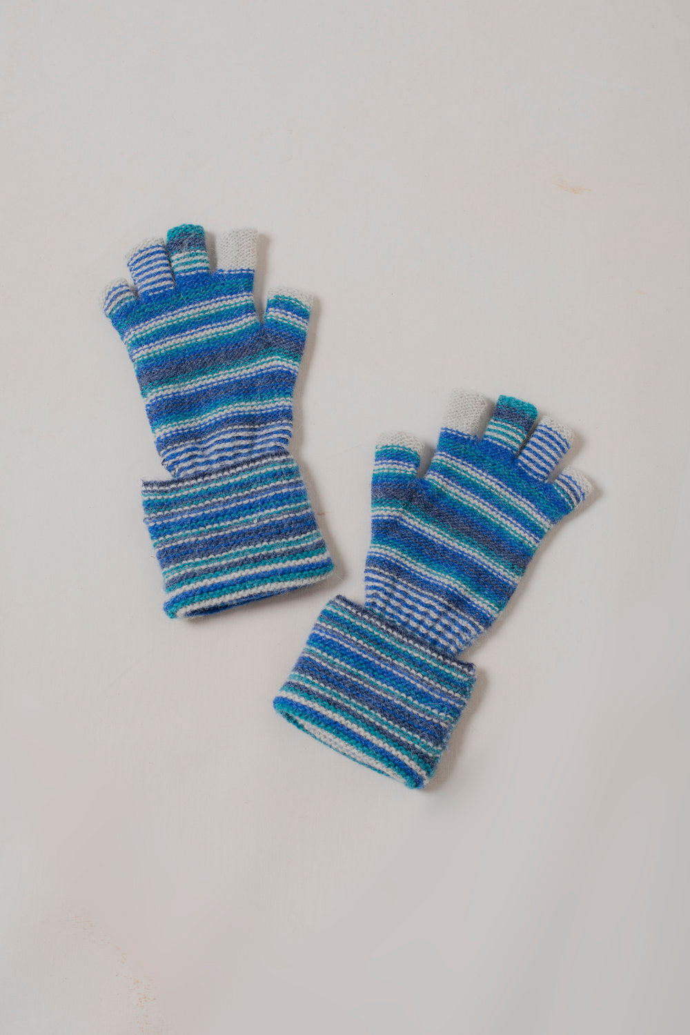 Handschuhe aus Babyalpaka und Wolle in Rot