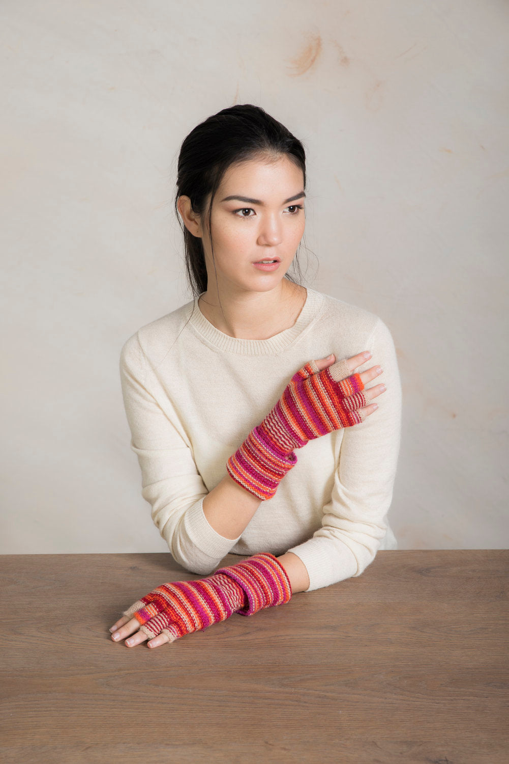 Handschuhe aus Babyalpaka und Wolle in Rot